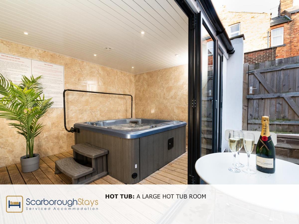 Scarborough Stays - Luxury Townhouse Ideal For Large Groups - Hot Tub Екстериор снимка